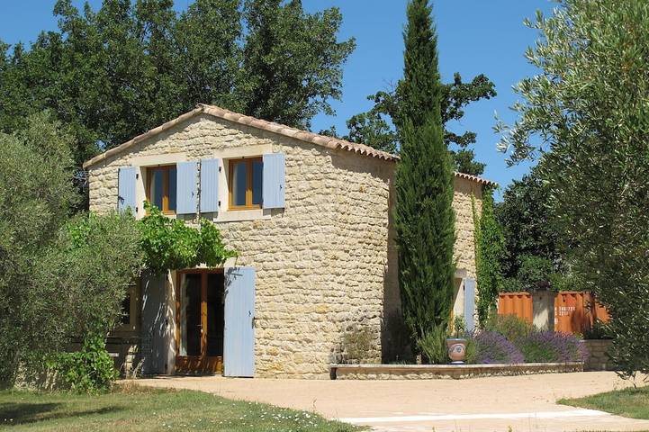 Méou casa por Laura Little House in Lauris, Parque natural regional del Luberon