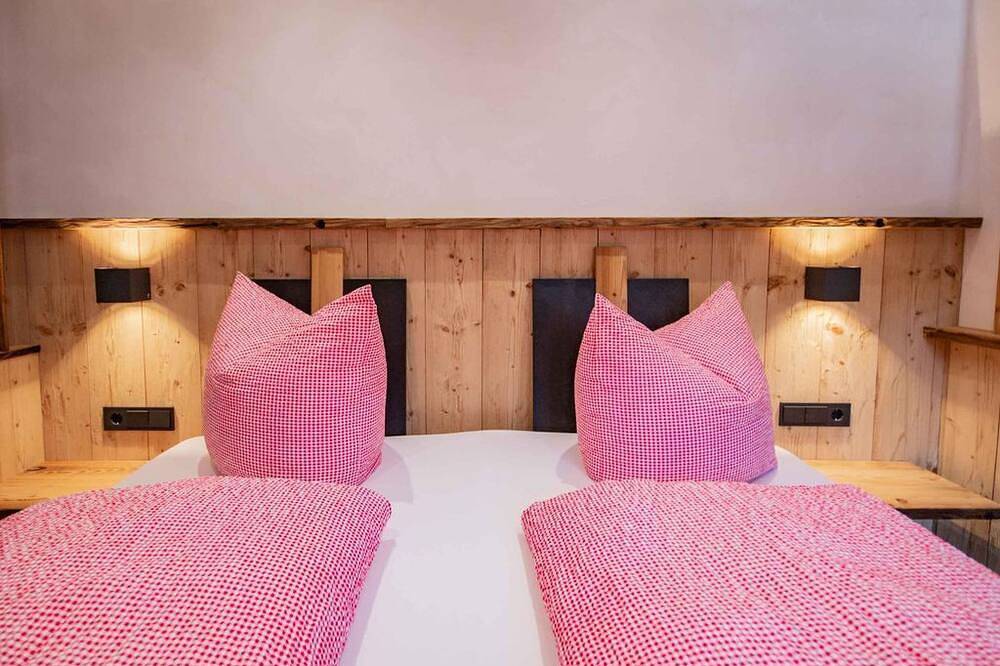 Ganze Wohnung, Peerfect 2 - Peerfect Ferienwohnungen in Tuxer Alpen, Navis