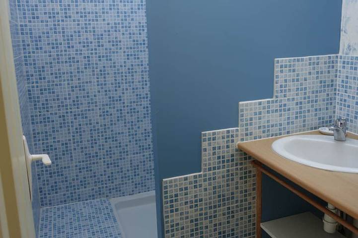 Gîte pour 4 personnes, avec piscine ainsi que terrasse et jardin à Saint-Maurice-d'Ibie - 4