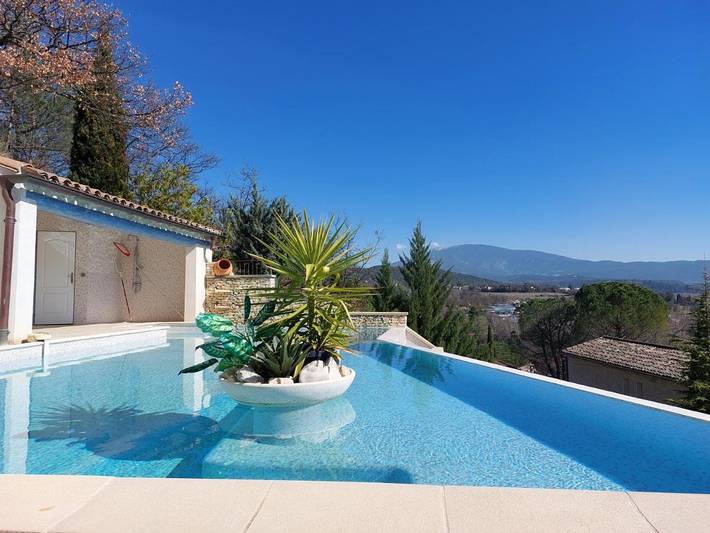 Villa pour 12 personnes, avec vue ainsi que piscine et jardin à Vaison-la-Romaine - 2