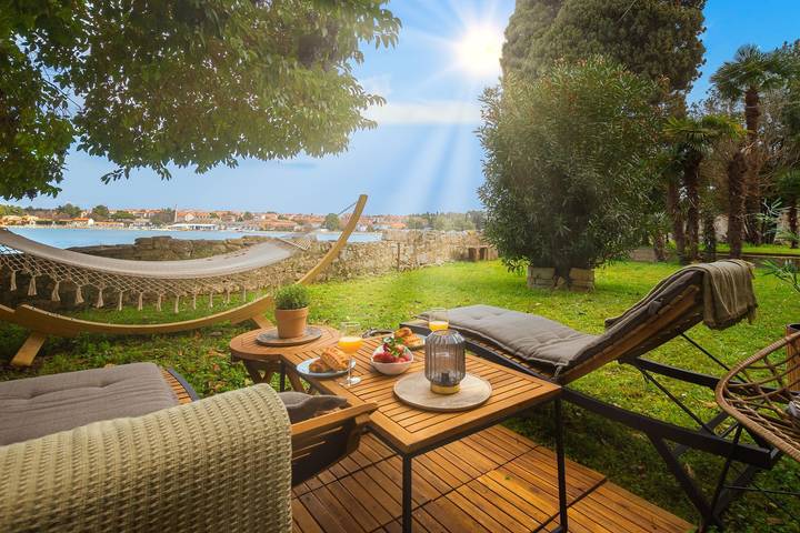 Appartement de vacances pour 4 personnes, avec jardin