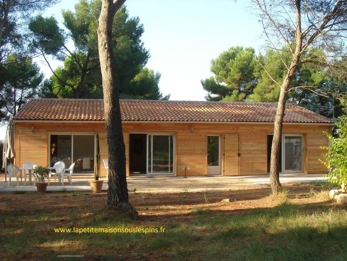 Location de vacances pour 4 personnes, avec Terrasse ainsi que Jardin et Piscine à Aix-en-Provence