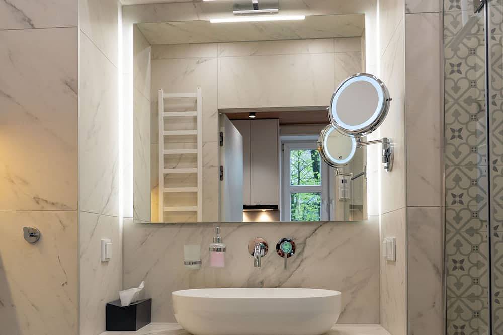 Ganze Wohnung, Mn apartments home gray - Wieliczka Town in Wieliczka, Kleinpolen