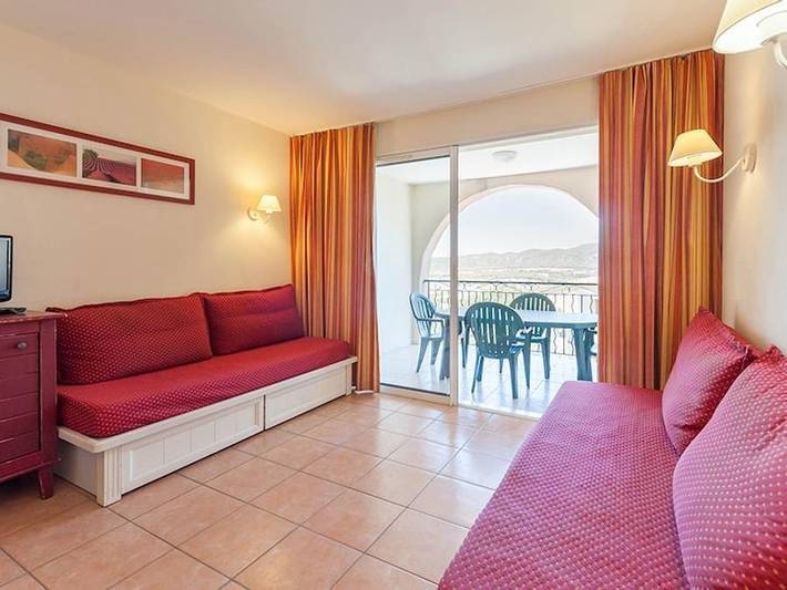 Location de vacances pour 4 personnes, avec bassin pour enfant, animaux acceptés dans Golf de Pont Royal - 2