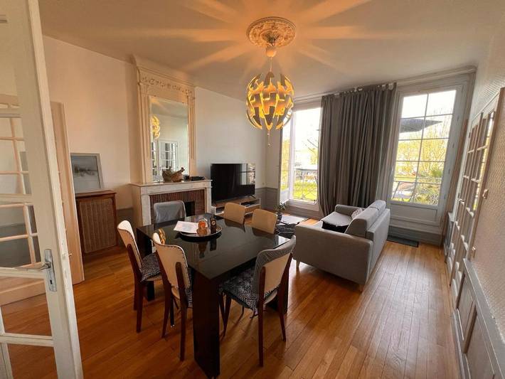 Apartamento para 4 personas, con balcón y vistas en Rochefort