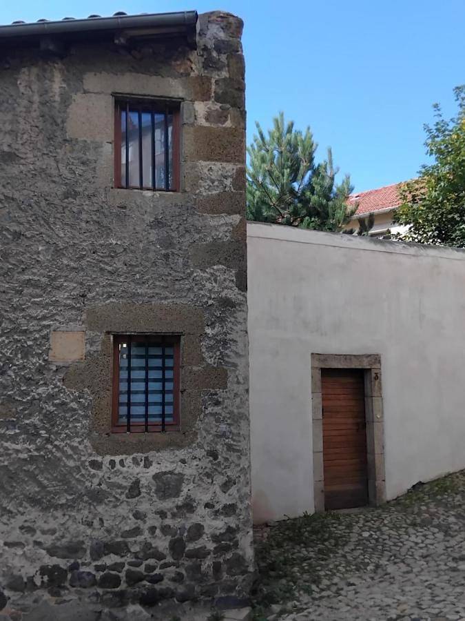Gîte pour 4 personnes, avec terrasse et jardin dans Office de Tourisme du Puy en Velay - 2