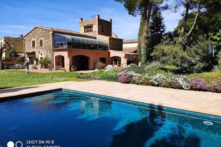 Gîte pour 10 personnes, avec jardin sur la Costa Brava