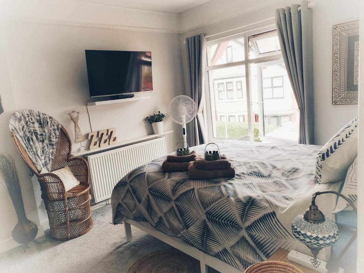 Entire apartment, Two-Bedroom Apartment in New Brighton (Merseyside), Merseyside