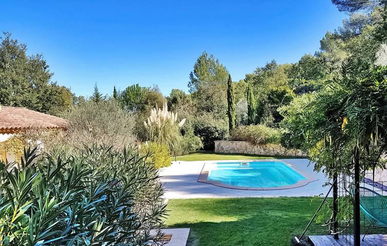 Location de vacances pour 8 personnes, avec terrasse à Callas - 3