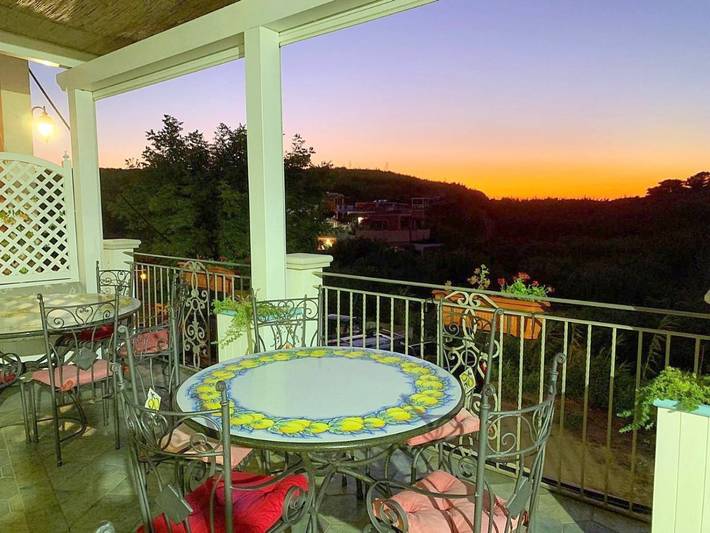 Appartamento per 2 persone, con Terrazza e Giardino a Ventotene