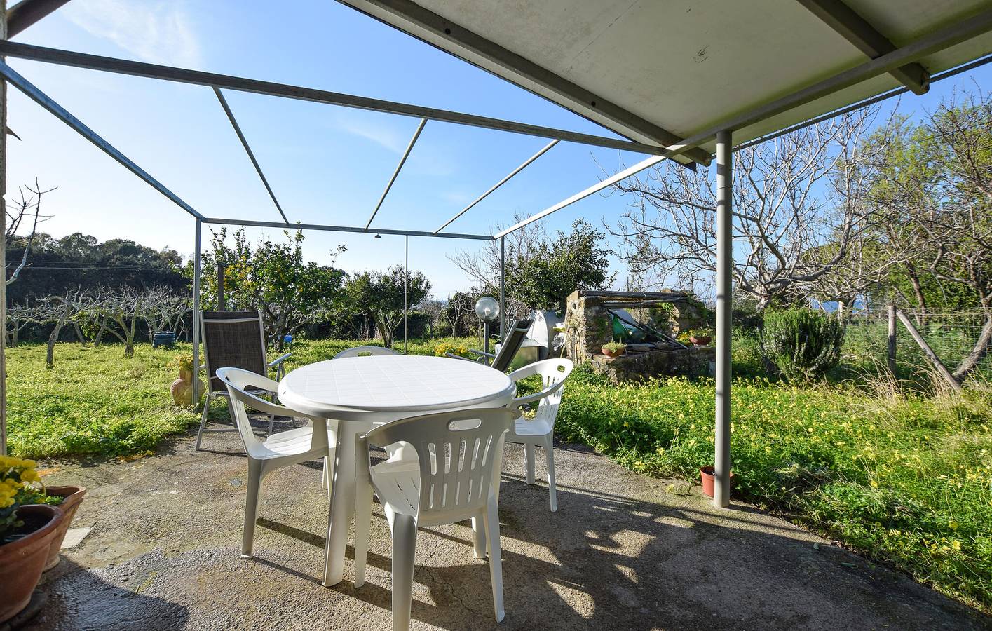 Gemütliche Wohnung mit Panoramablick, Küche und Parkplatz, 800 m bis zur Küste in Cilento