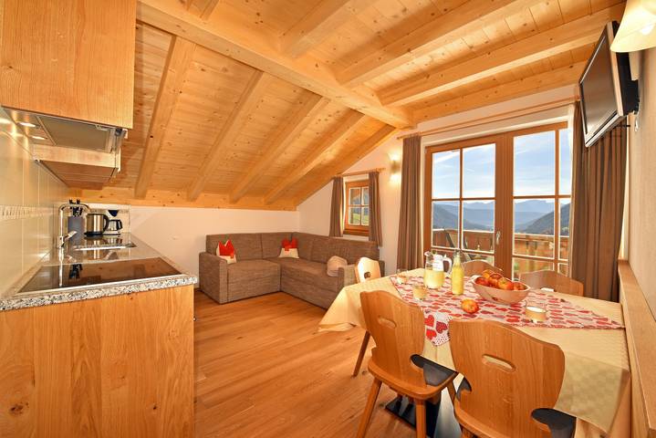 Appartamento per 5 persone, con Balcone e Giardino a Valle di Casies