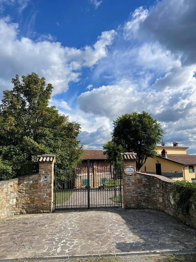 Location de vacances pour 4 personnes, avec Terrasse ainsi que Jardin et Vue à Travo (Italie)