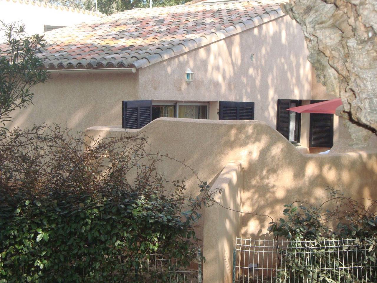 Port de Taverna, villa bord de mer, piscine in Santa-Maria-Poggio, Région de Corte