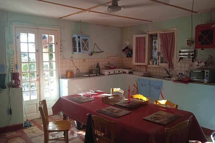 Gîte pour 8 personnes, avec Jardin