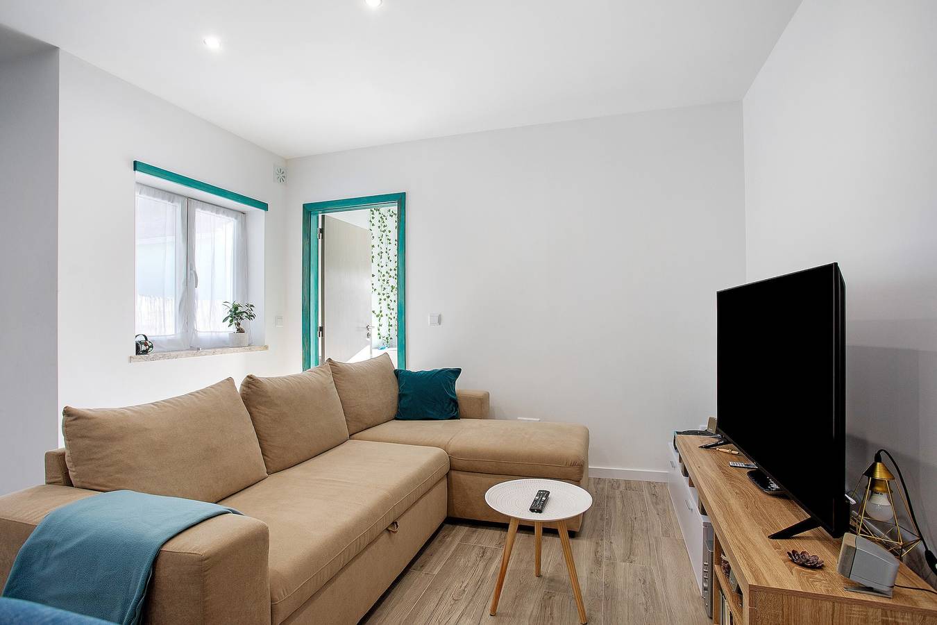 Maison de Vacances 'Vintage Gonçalo Lagoa Stay' avec Terrasse Privée, Jardin Privé et Wi-Fi in Nadadouro, Leiria District