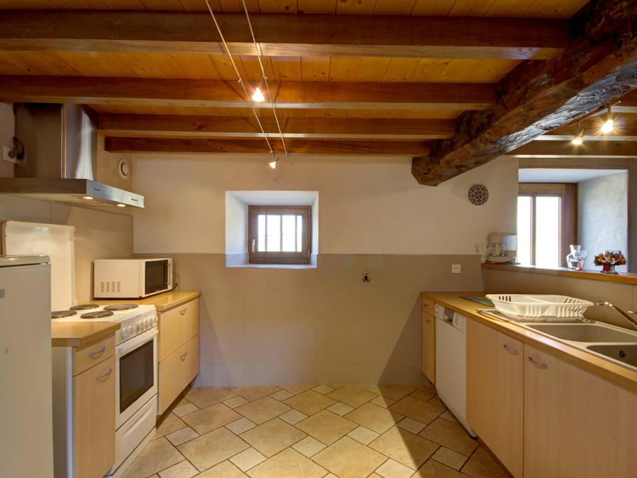 Gîte Authentique avec Terrasse et Animaux Admis in Panissières, Montbrison