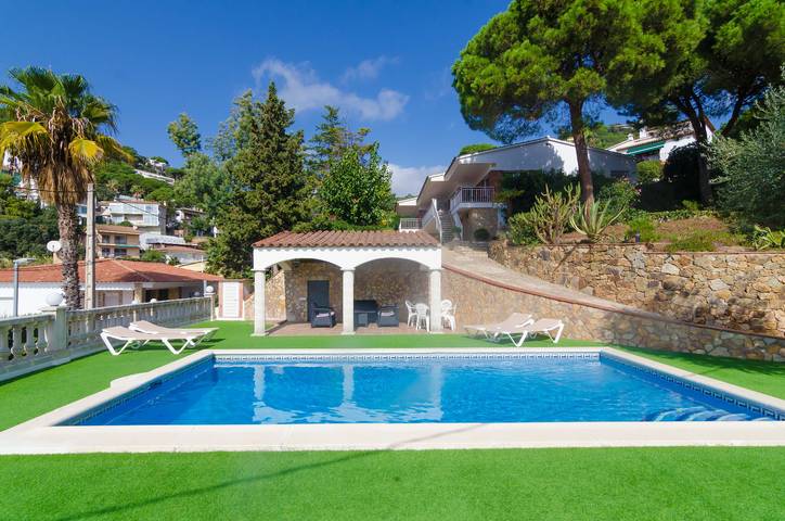 Chalet para 12 personas, con jardín en la Costa Brava - 2