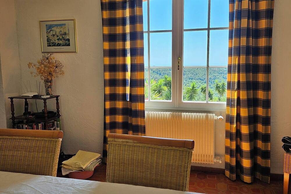 Villa Aurabelle, villa provenzal con jardín y piscina en Vence, in Vence (Alpes Marítimos), Region de Cannes