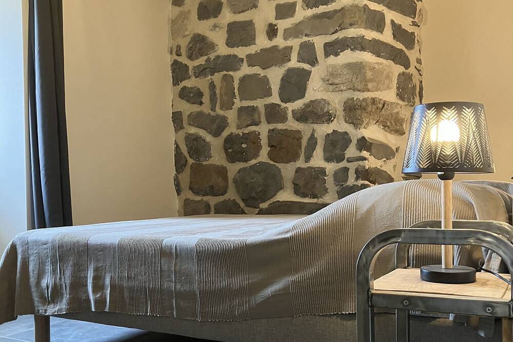 Gîte 4 épis in Arlempdes, Haute-Loire