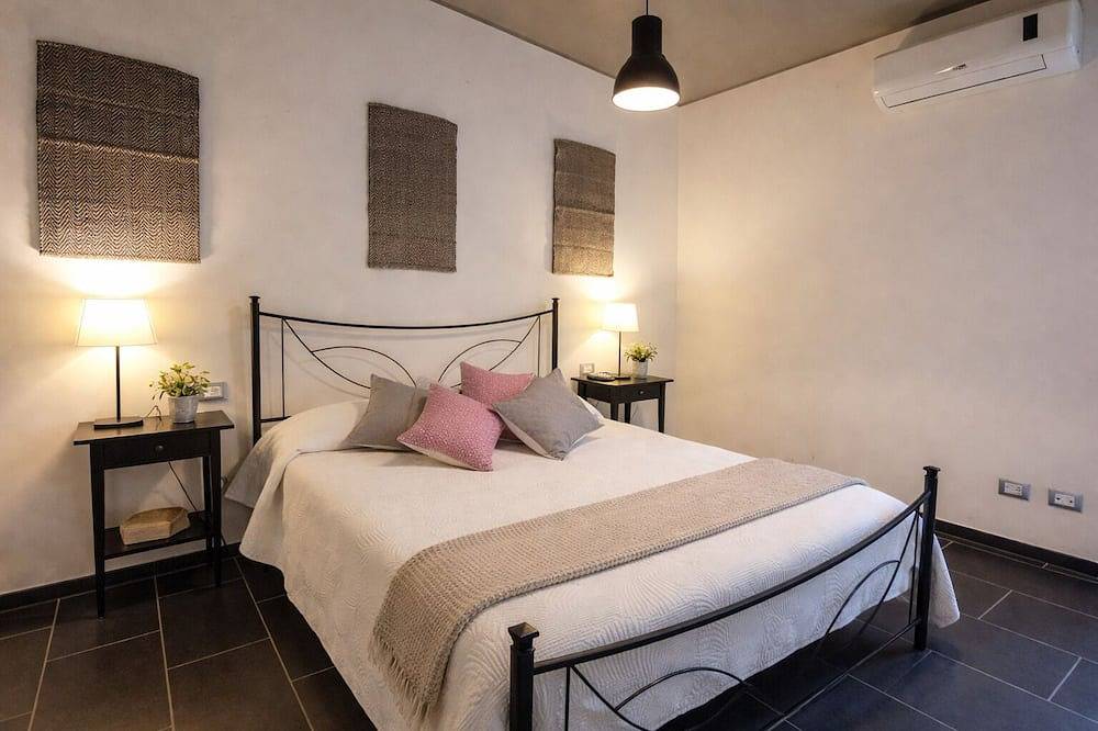 Ganze Wohnung, Episcopio Living: Im Fußgängerherz von Bosa, mit kostenlosen Parkplätzen gleich in Bosa, Planargia