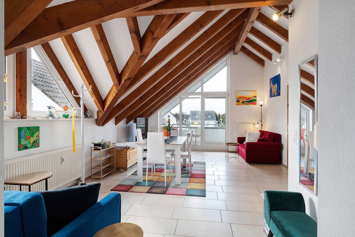 Ganze Wohnung, Ferienwohnung Farbenglück - helle große Wohnung, mit Balkon, gute Anbindungen, großes Badezimmer in Rastatt, Nordschwarzwald