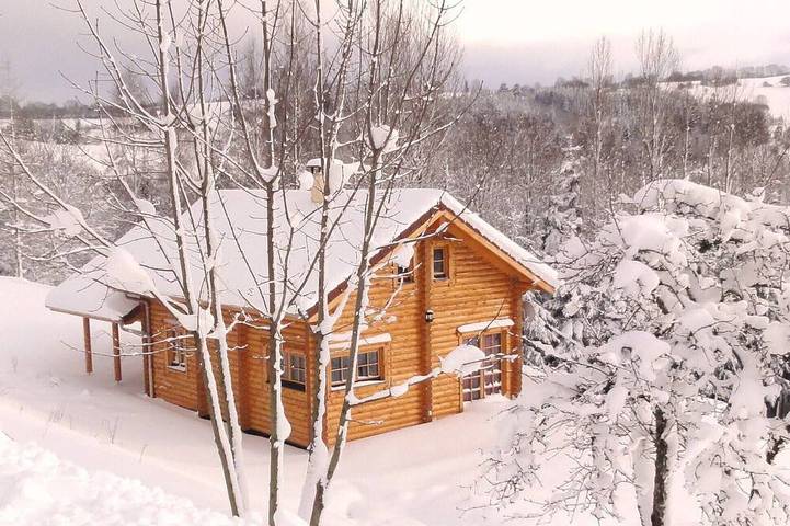 Gîte pour 6 personnes, avec jardin ainsi que sauna et terrasse à Conte (homonymie)