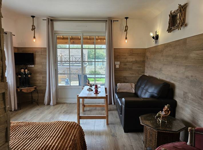 Gîte pour 2 personnes, avec jardin et terrasse dans Perche-en-Nocé