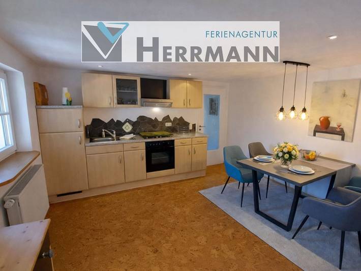 Ferienwohnung für 2 Personen, mit Ausblick und Balkon bei Neuschwanstein