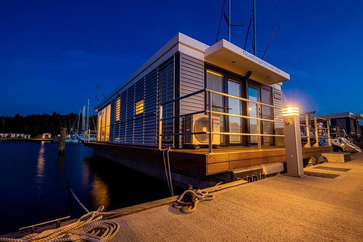 Ferienhaus für 4 Personen, mit Ausblick und Terrasse sowie Seeblick am Greifswalder Bodden - 4