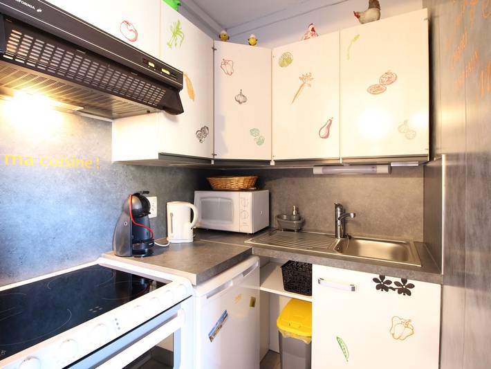 Ganze Wohnung, Mont-Dore: T2 Wohnung mit Balkon und WiFi in Mont-Dore, Regionaler Naturpark Volcans d'Auvergne