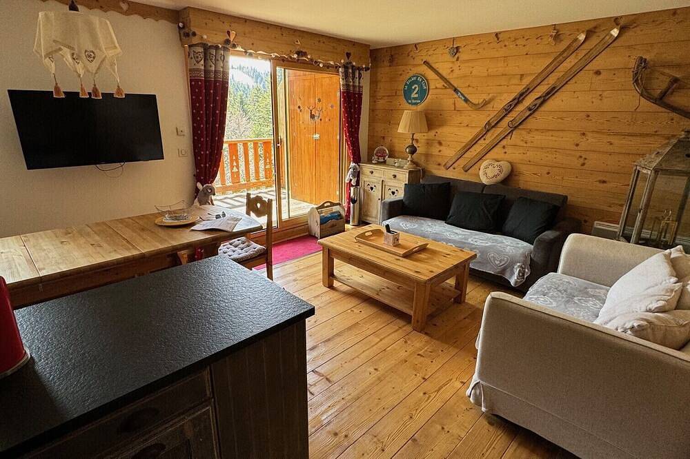 Chalet N°15 puy du rocher in Le Lioran, Laveissière