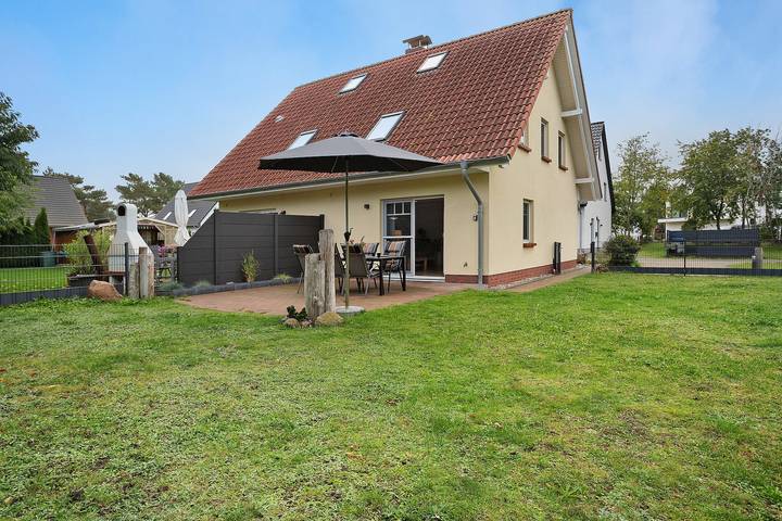 Ferienhaus für 7 Personen, mit Garten in Fuhlendorf