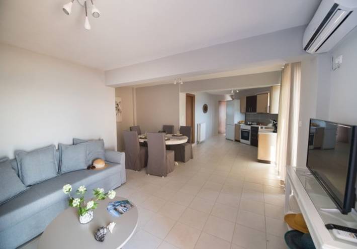 Villa for 6 people, with Garden in Alexandros