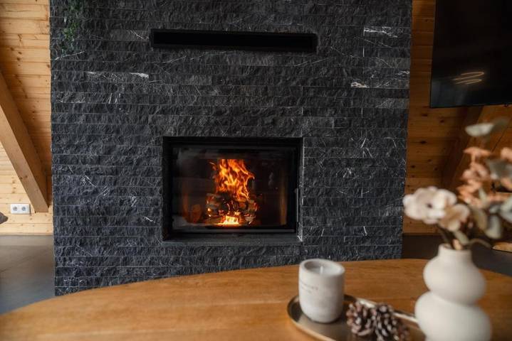 Location de vacances pour 8 personnes, avec Jacuzzi et Terrasse ainsi que Jardin et Vue dans Mărișel - 4