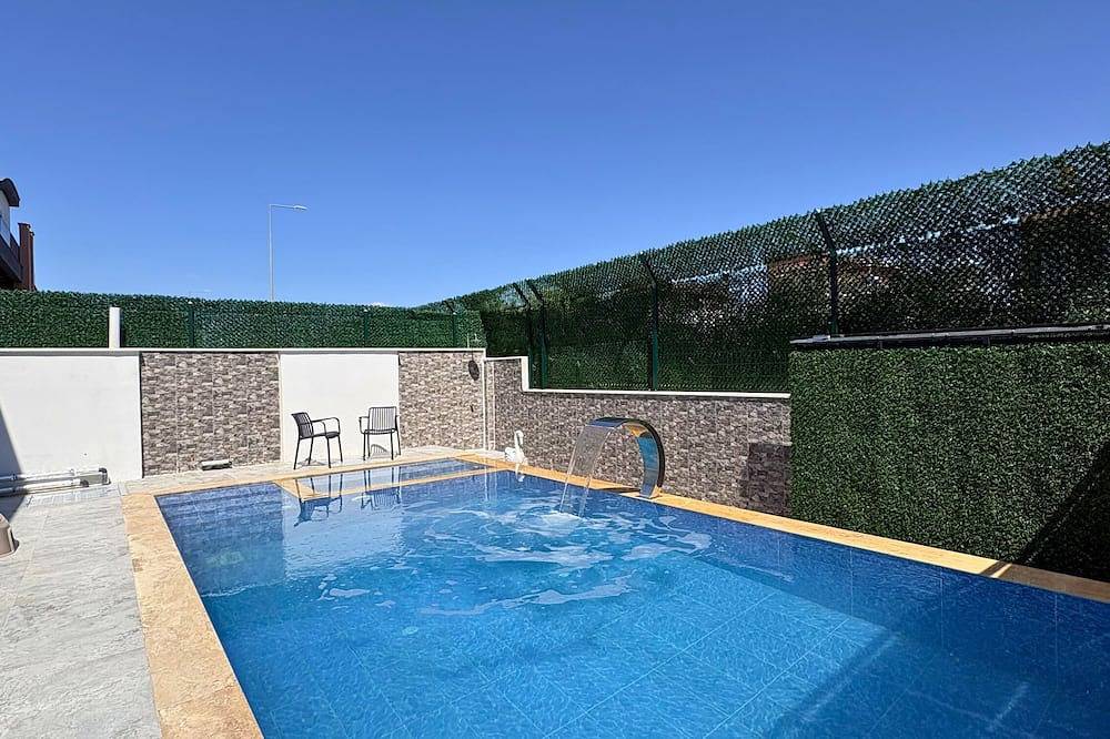 Hamurs Villa with Heated Pool and Jacuzzi Belek Antalya in Belek, Provinz Antalya