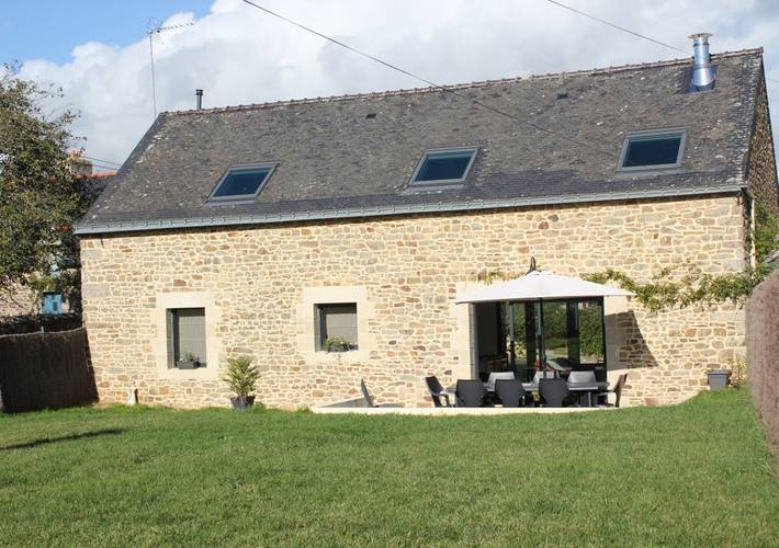 Gîte for 8 people, with terrace and garden - 1