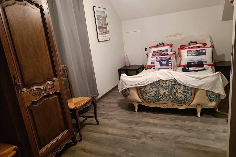 Le Pêcher vacation rental in Peyre-en-Aubrac, Región de Mende