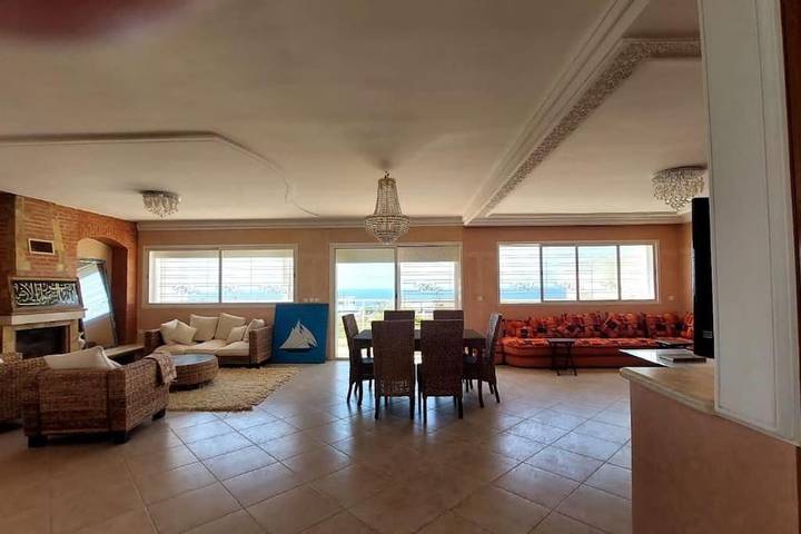 Location de vacances pour 11 personnes, avec vue et jardin à Moulay Bousselham