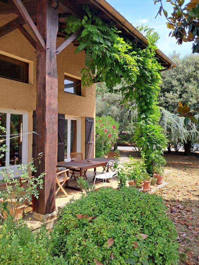 Villa pour 8 personnes, avec piscine et jardin