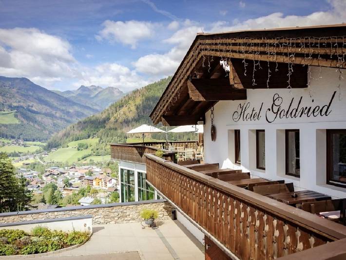 Vakantiewoning voor 6 personen, with sauna and uitzicht as well as tuin in Oost-Tirol