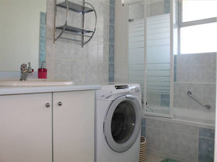 Ganze Wohnung, Ruhiges, klimatisiertes und gut ausgestattetes Studio mit Meerblick-Terrasse - 2 Betten in Villeneuve-Loubet Plage, Villeneuve-Loubet