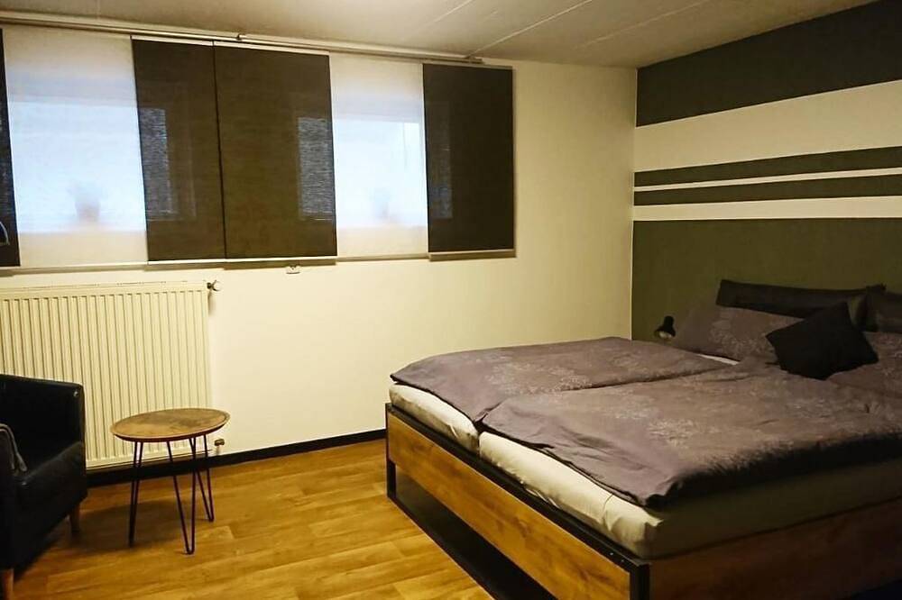 Ganze Wohnung, Ferienwohnung am Tälchen - 2-Bett-Fewo Ferien am Tälchen für 1-4 Pers. in Hillesheim, Vulkaneifel