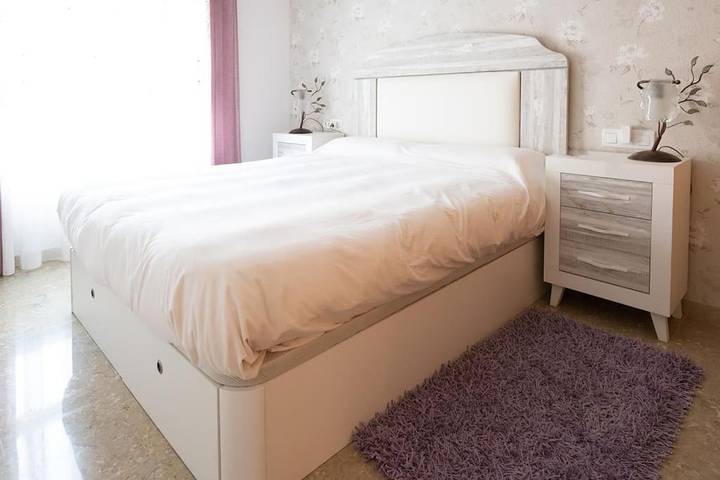 Gîte pour 6 personnes, avec Balcon ainsi que Terrasse et Piscine dans el Grau de Castelló