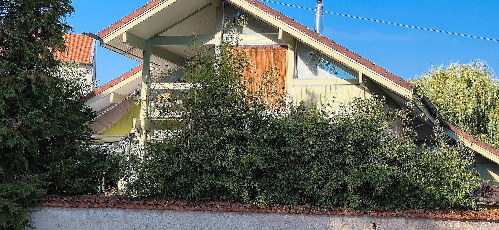 Room + Bathroom + Balcony by the Canal in Charmes, Épinal region