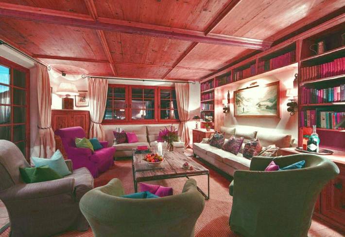 Chalet pour 14 personnes, avec sauna ainsi que balcon et jardin à Brides-les-Bains