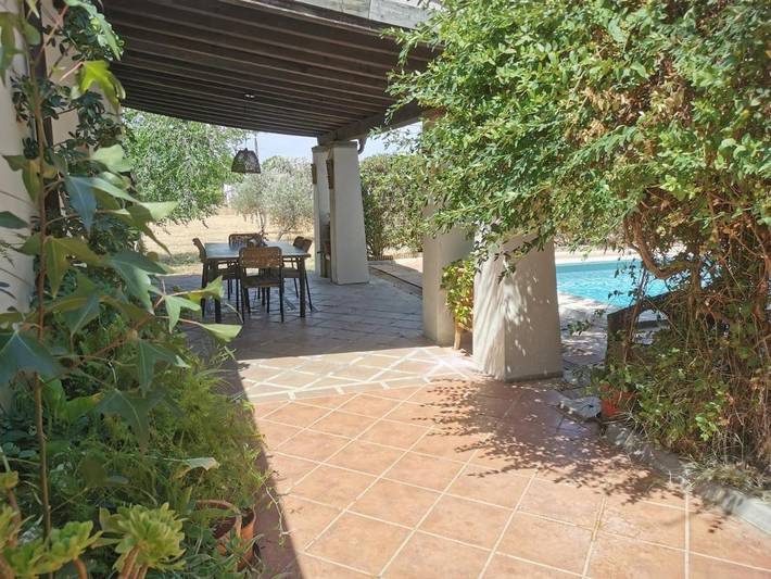 Location de vacances pour 5 personnes, avec Terrasse et Jardin ainsi que Piscine et Vue à Carmona