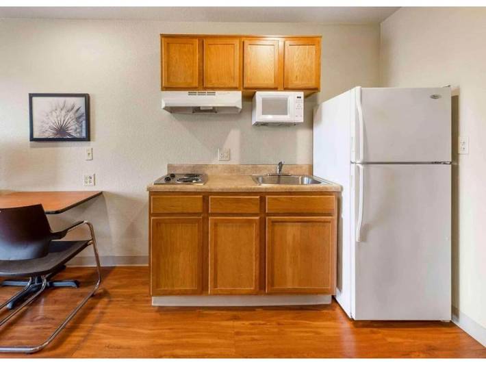 Entire apartment, Relaxing Studio 6 Pelham|1 Full Bed, Nsmk|Kitchen in Alabama