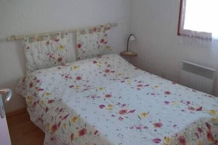 Gîte pour 5 personnes, avec jardin et terrasse à Saligos - 2