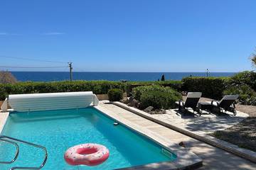 Location de vacances pour 8 personnes, avec jardin et terrasse dans Plage de la Gaillarde